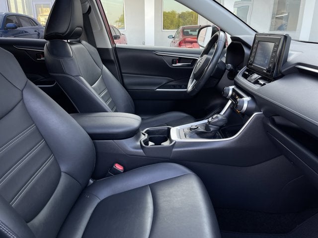 2021 Toyota RAV4 Hybrid XLE Premium