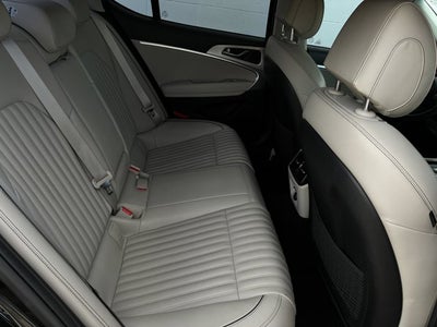 2019 Genesis G70 3.3T Advanced