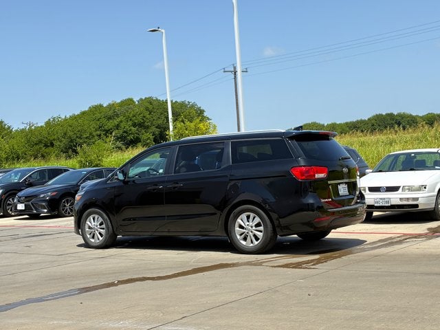 2016 Kia Sedona LX