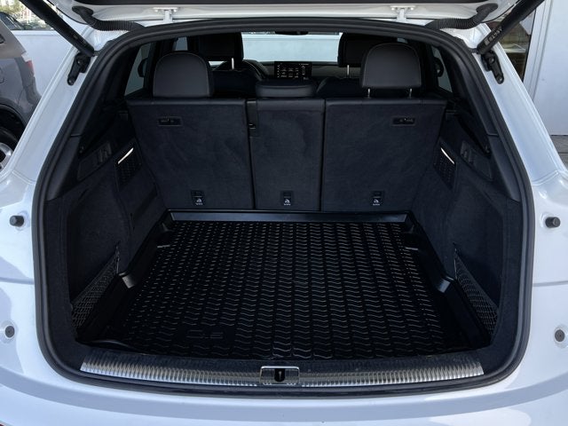 2022 Audi SQ5 Premium