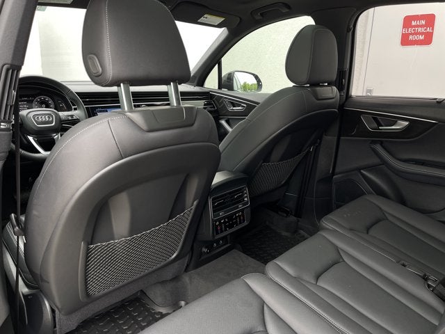 2025 Audi Q7 Premium Plus