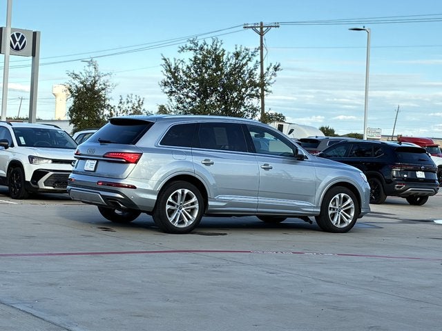 2025 Audi Q7 Premium Plus