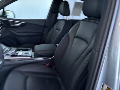 2025 Audi Q7 Premium Plus