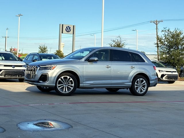 2025 Audi Q7 Premium Plus