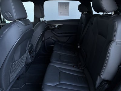 2025 Audi Q7 Premium Plus