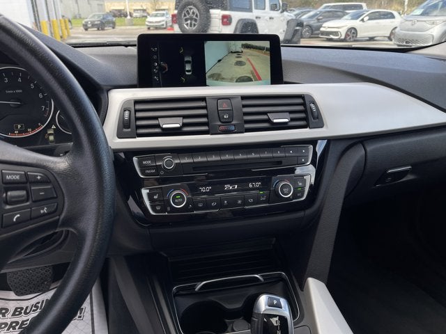 2017 BMW 3 Series 320i xDrive