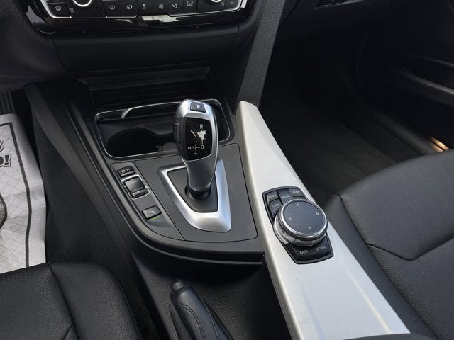 2017 BMW 3 Series 320i xDrive