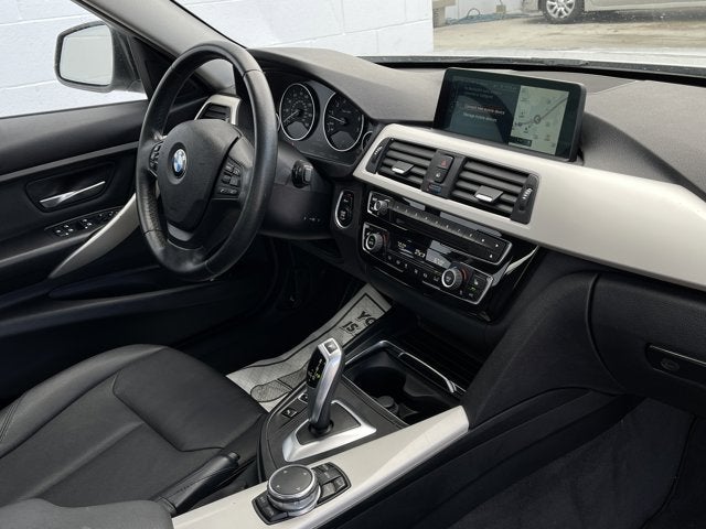 2017 BMW 3 Series 320i xDrive