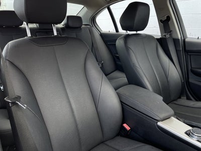 2017 BMW 3 Series 320i xDrive