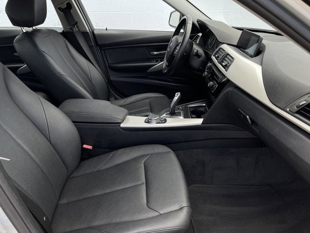 2017 BMW 3 Series 320i xDrive