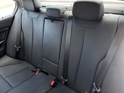 2017 BMW 3 Series 320i xDrive