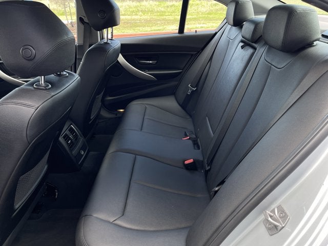 2017 BMW 3 Series 320i xDrive