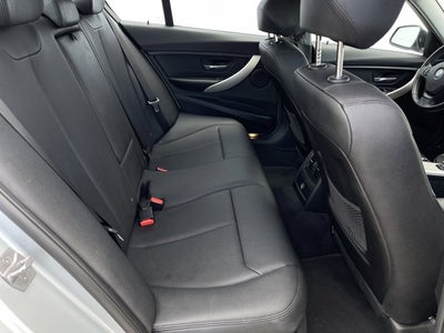 2017 BMW 3 Series 320i xDrive