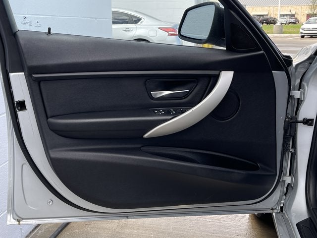 2017 BMW 3 Series 320i xDrive